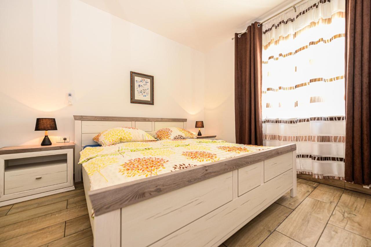 Amfora - Cozy And Modern For Up To 15 People, 100m From The Sea And Apartment *