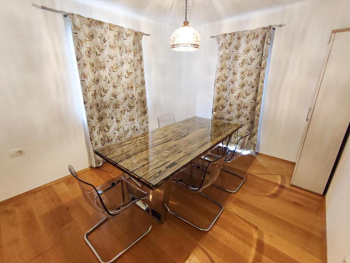 Amfora - Cozy And Modern For Up To 15 People, 100m From The Sea And Apartment Stara Novalja