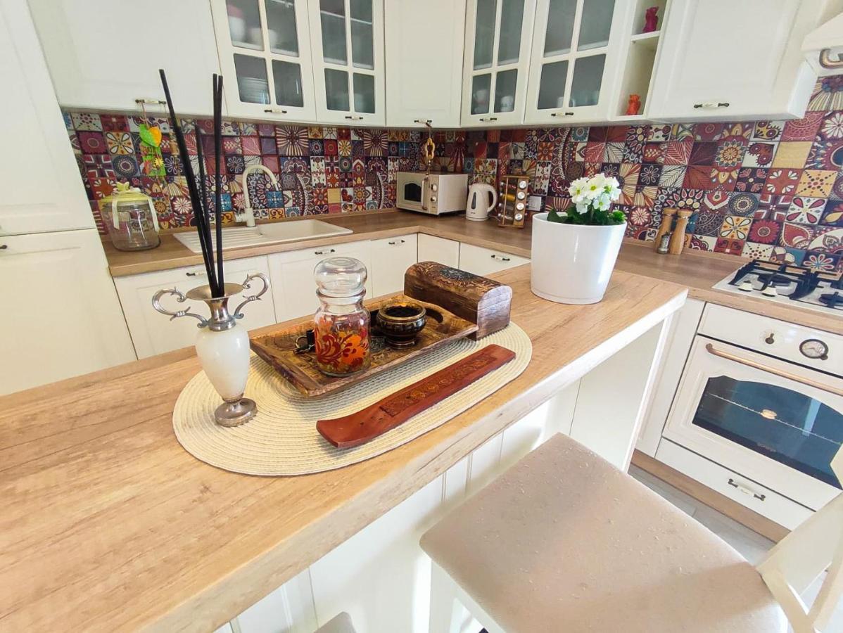 Apartment Amfora - Cozy And Modern For Up To 15 People, 100m From The Sea And Stara Novalja