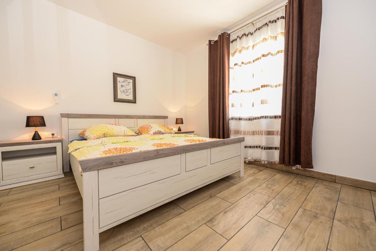 Amfora - Cozy And Modern For Up To 15 People, 100m From The Sea And Apartment